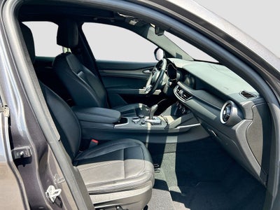2022 Alfa Romeo Stelvio Ti AWD