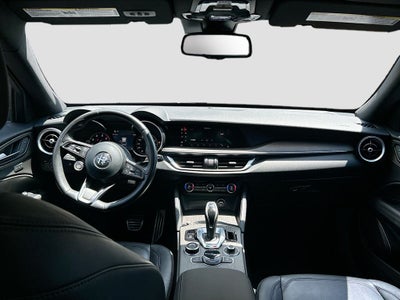 2022 Alfa Romeo Stelvio Ti AWD